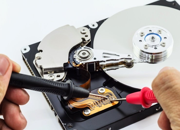 Ремонт жесткого диска ноутбука и восстановление его данных